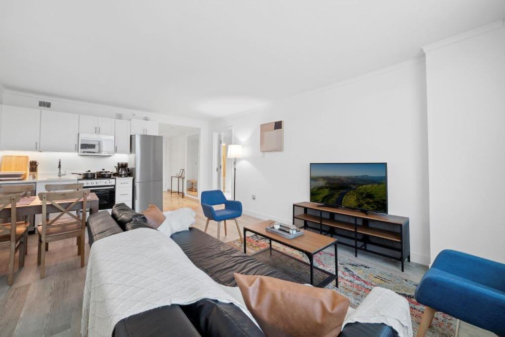 2Br Condo On The Boardwalk With 3 Baths Cozysuites Атлантик Сити Экстерьер фото