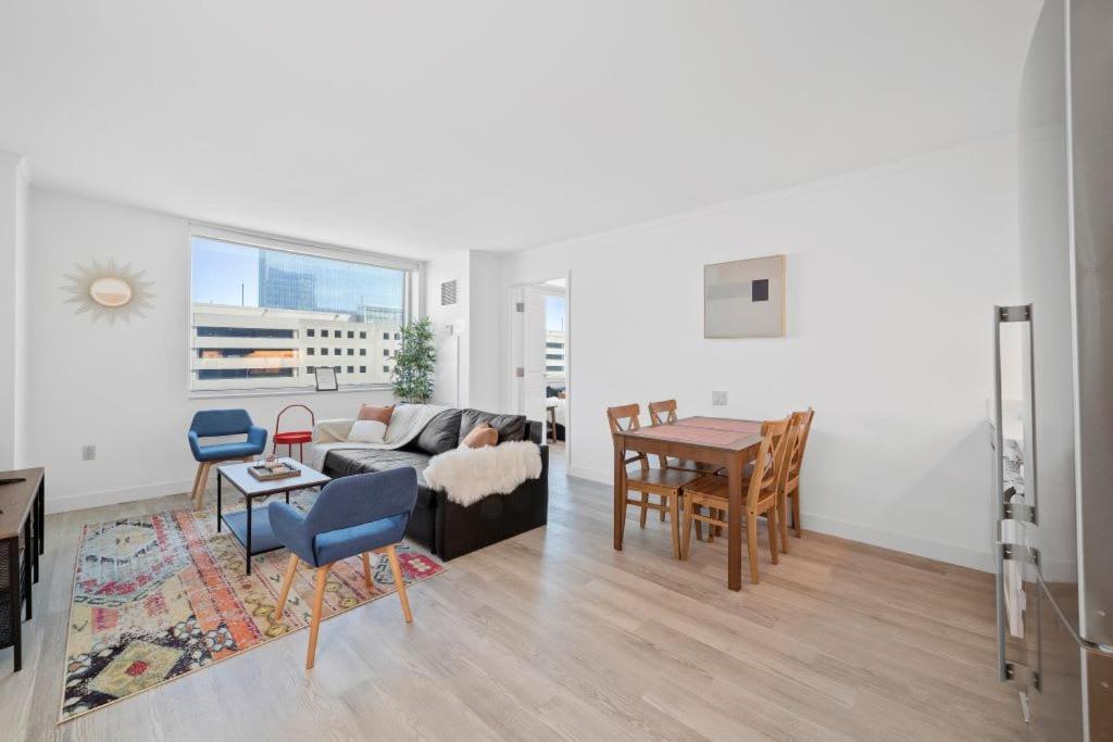 2Br Condo On The Boardwalk With 3 Baths Cozysuites Атлантик Сити Экстерьер фото