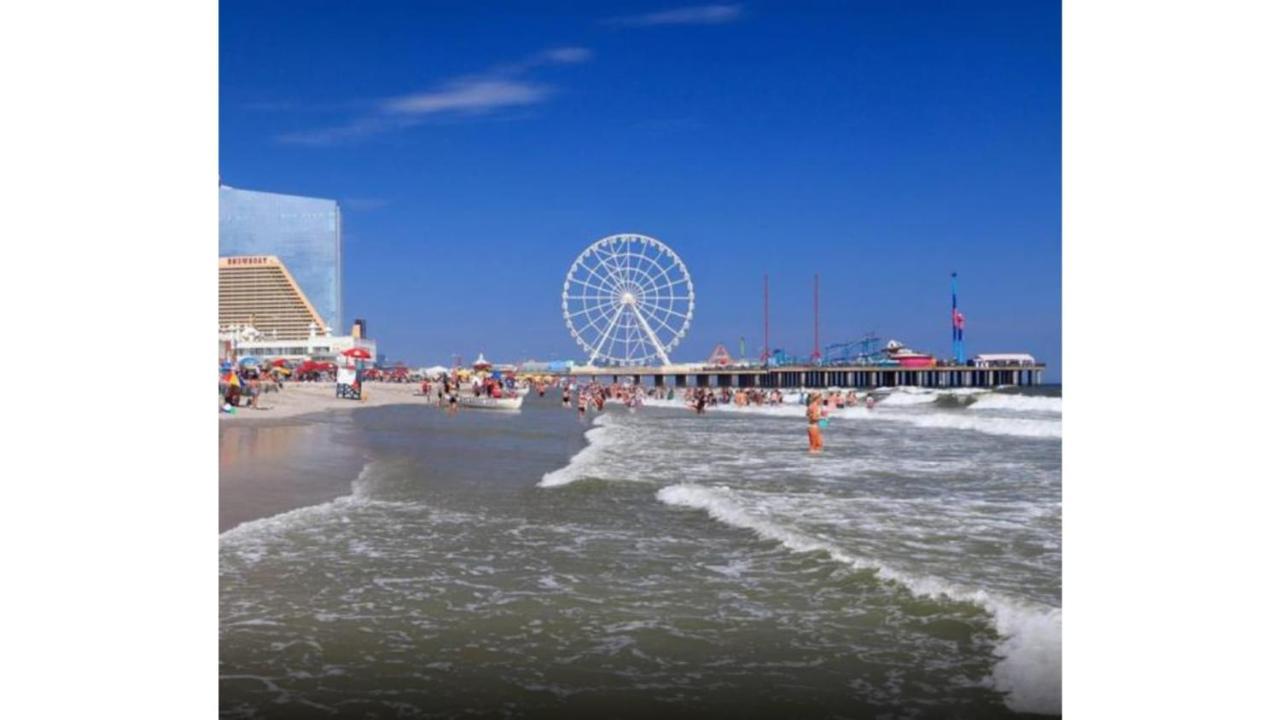 2Br Condo On The Boardwalk With 3 Baths Cozysuites Атлантик Сити Экстерьер фото